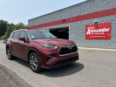 Used 2021 Toyota Highlander XLE w/ Protection Package #3 (TMS)