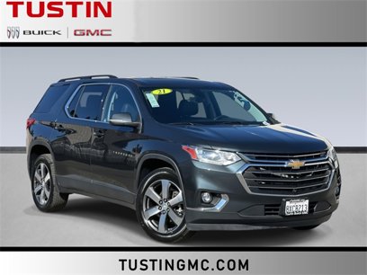 Used 2021 Chevrolet Traverse LT w/ LT Premium Package