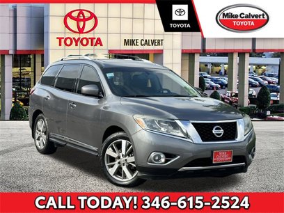 Used 2015 Nissan Pathfinder Platinum w/ Family Entertainment Package