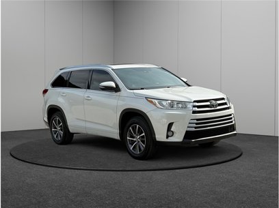 Used 2017 Toyota Highlander XLE