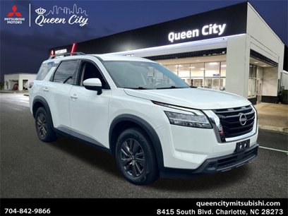 Used 2022 Nissan Pathfinder SV