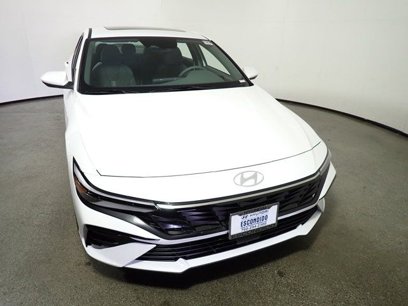 New 2025 Hyundai Elantra SEL