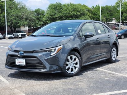 New 2025 Toyota Corolla LE