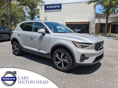 Certified 2025 Volvo XC40 B5 Core