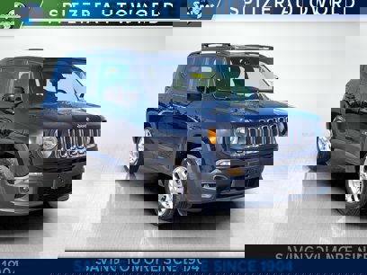 Used 2017 Jeep Renegade Latitude w/ Cold Weather Group