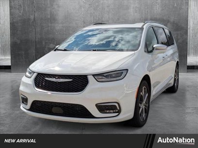Used 2022 Chrysler Pacifica Pinnacle