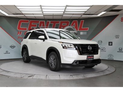 Certified 2024 Nissan Pathfinder SV w/ Black Appearance Package