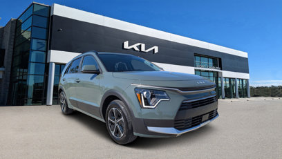 Certified 2025 Kia Niro EX