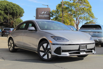 New 2025 Hyundai Ioniq 6 SE
