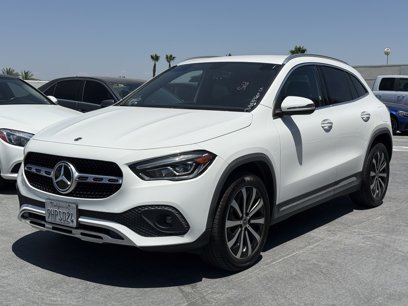 Used 2021 Mercedes-Benz GLA 250 4MATIC w/ Premium Package