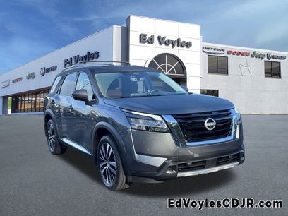 Used 2024 Nissan Pathfinder Platinum