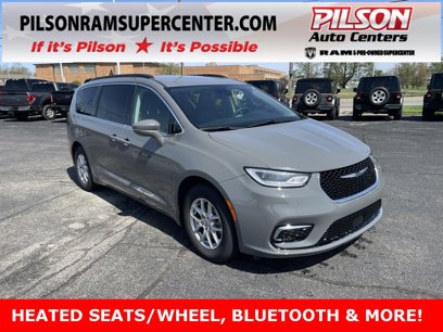 Used 2022 Chrysler Pacifica Touring-L