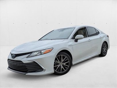 Used 2021 Toyota Camry XLE w/ Navigation Upgrade Package