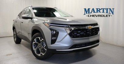 New 2025 Chevrolet Trax LT w/ Driver Confidence Package