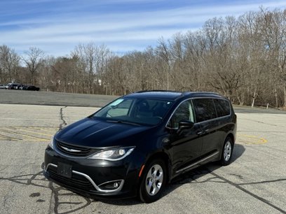 Used 2018 Chrysler Pacifica Touring-L