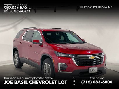Used 2023 Chevrolet Traverse LT