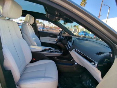 New 2025 Cadillac Lyriq Luxury