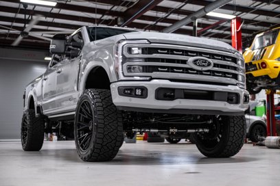 New 2025 Ford F250 Lariat w/ Lariat Ultimate Package