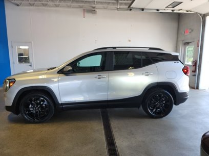 Used 2022 GMC Terrain SLE w/ Driver Convenience Package