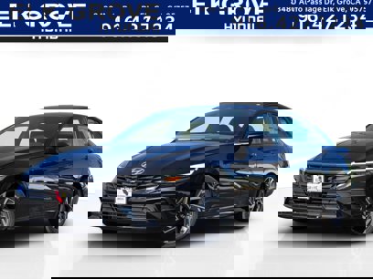New 2025 Hyundai Elantra SEL