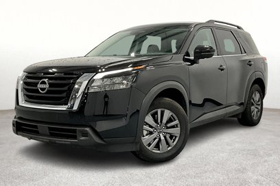 Used 2024 Nissan Pathfinder SV