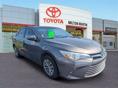 Used 2016 Toyota Camry LE