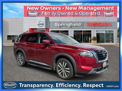 Certified 2022 Nissan Pathfinder Platinum w/ Lighting Package (N93)