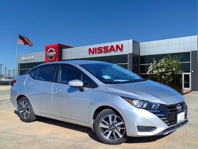 New 2024 Nissan Versa SV w/ Electronics Package