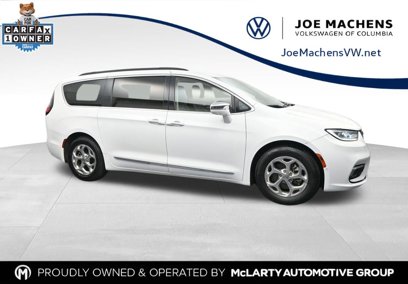 Used 2022 Chrysler Pacifica Limited