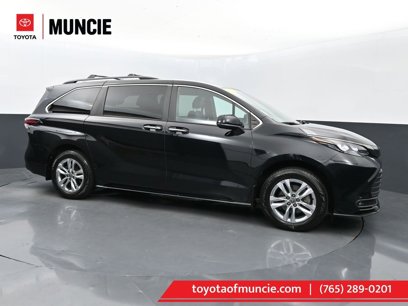 Used 2022 Toyota Sienna XLE Woodland Edition