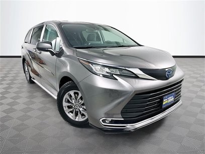 Certified 2023 Toyota Sienna XLE
