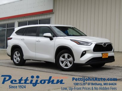 Used 2024 Toyota Highlander LE