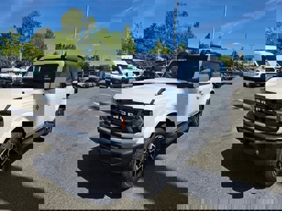 New 2025 Ford Bronco Outer Banks