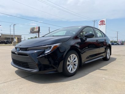 New 2025 Toyota Corolla LE