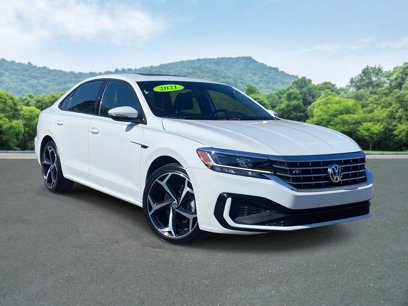Used 2021 Volkswagen Passat 2.0T R-Line