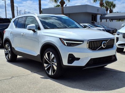 New 2025 Volvo XC40 B5 Ultra w/ Protection Package Premier