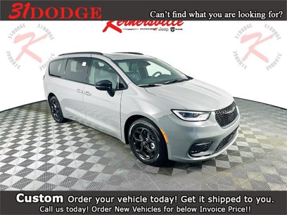 New 2025 Chrysler Pacifica Premium