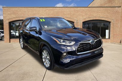 Used 2023 Toyota Highlander Limited
