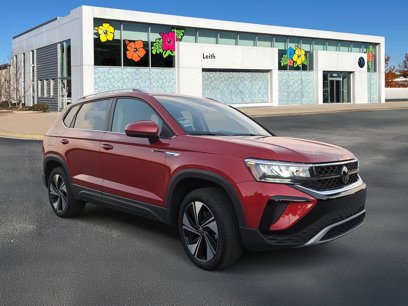Certified 2024 Volkswagen Taos SE w/ Panoramic Sunroof Package