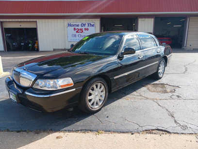 Used 2009 Lincoln Town Car Signature Limited