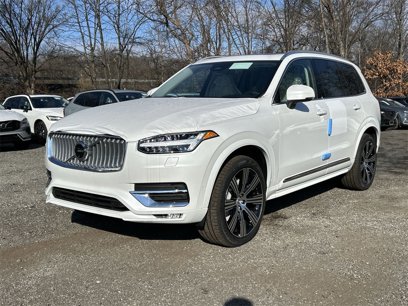 New 2025 Volvo XC90 B6 Plus w/ Protection Package Premier