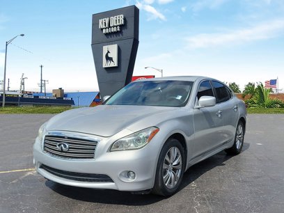 Used 2014 INFINITI Q70 3.7 w/ Premium Package
