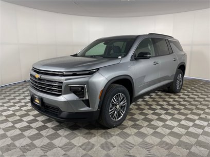New 2025 Chevrolet Traverse LT