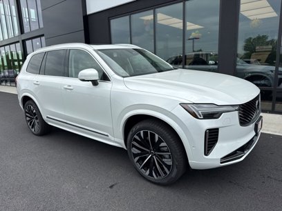 New 2025 Volvo XC90 T8 Plus w/ Protection Package Premier