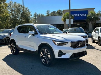 New 2025 Volvo XC40 B5 Ultra w/ Protection Package