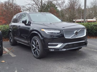 New 2025 Volvo XC90 B6 Plus w/ Protection Package Premier
