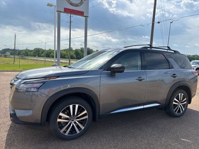 New 2025 Nissan Pathfinder Platinum