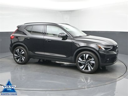 Used 2023 Volvo XC40 B5 Plus