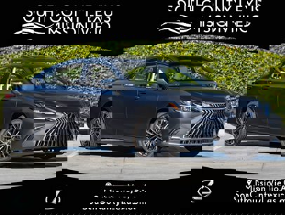 New 2025 Lexus ES 300h w/ Premium Package
