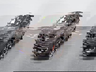 New 2024 Jeep Wagoneer Series II w/ Convenience Group I